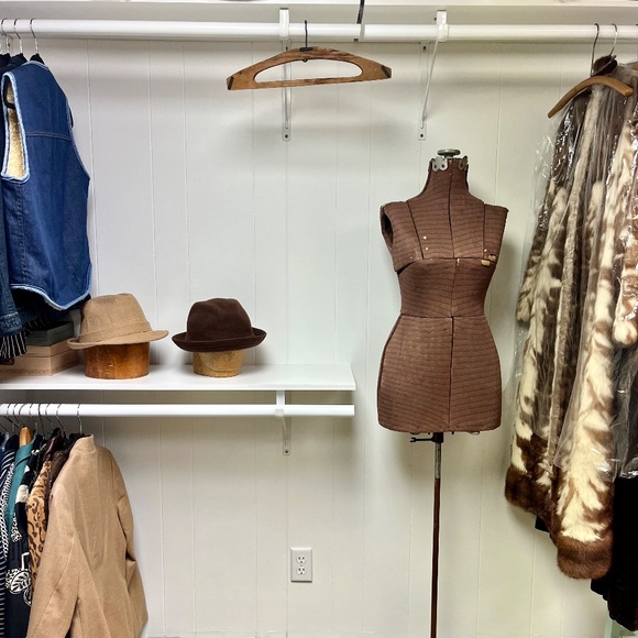 Meet your Posher, Jennifer - Picture 9 of 9